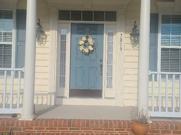 2nd image of 7819 Stanley Ln