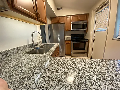 214 Waverly Way Photo 1
