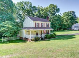 2500 Mistwood Forest Dr, Chester, VA 23831