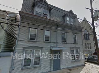 319 W Arch St #1E, Pottsville, PA 17901