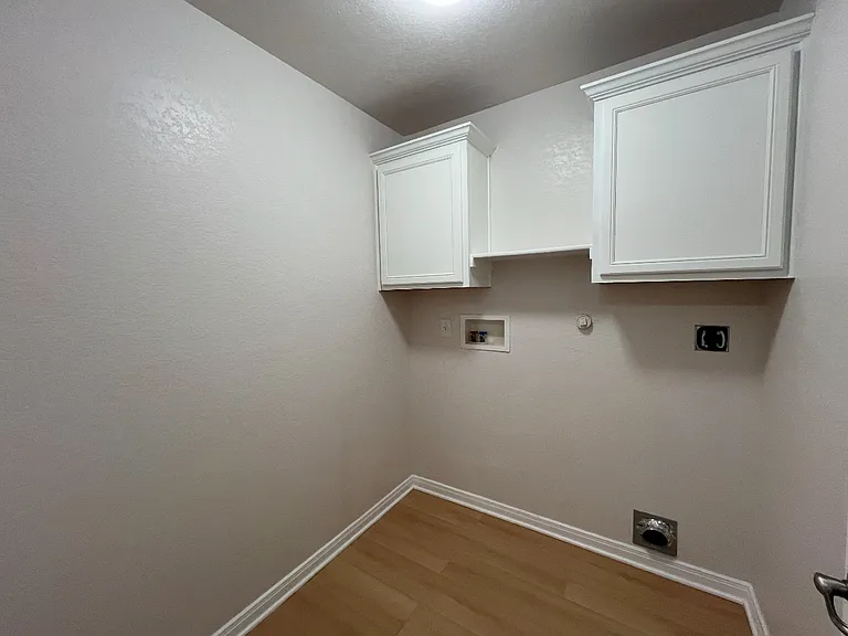 4527 Willow Tree — Photo 14