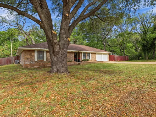 300 Hidden Valley Dr, Aledo, TX 76008