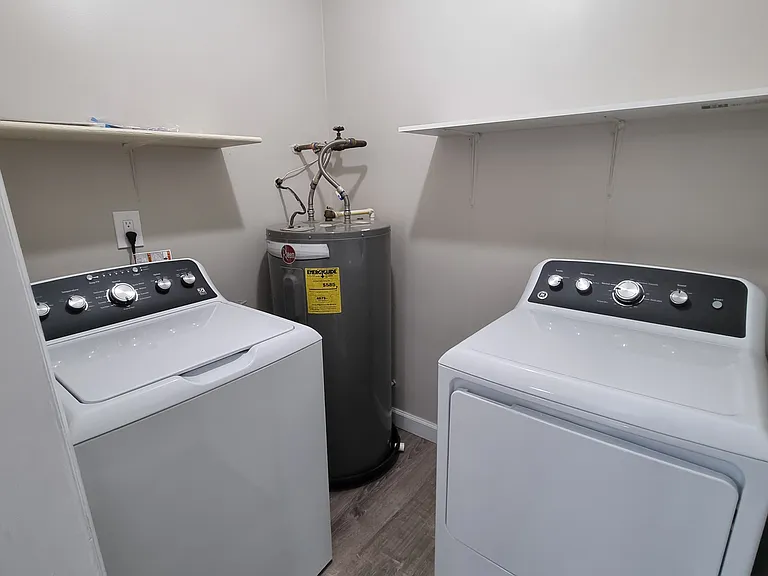 967 Sanchez Dr — Photo 16