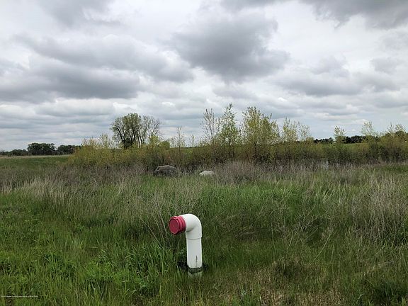 2nd image of 2950 Boulder Creek Dr