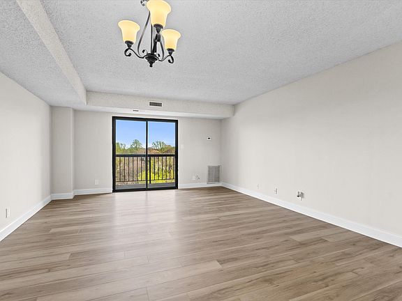 3rd image of 3800 Powell Ln APT 905