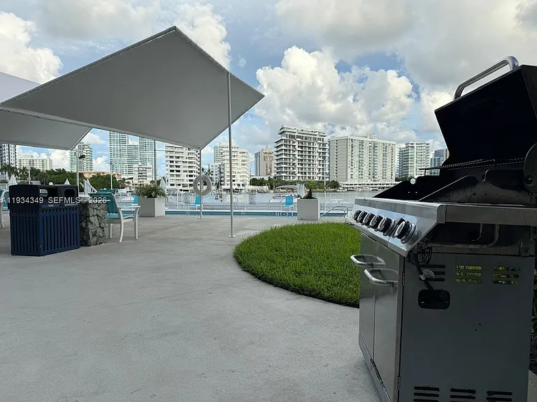 900 Bay Dr #315 — Photo 28