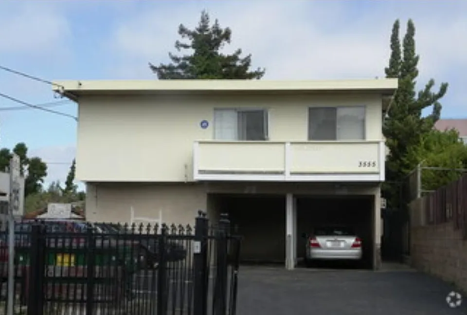 3555 Maple Ave #5