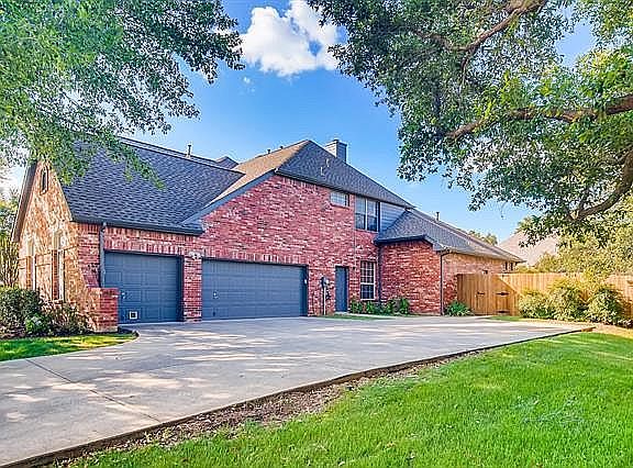 2nd image of 301 Sheffield Dr