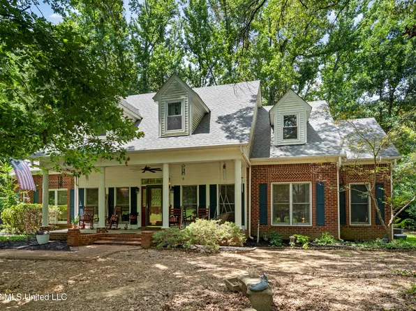 8265 Windersgate Dr, Olive Branch, MS 38654