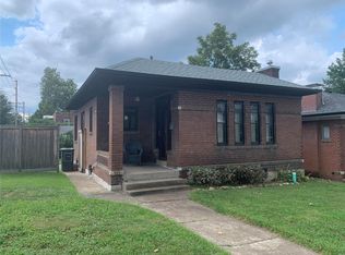 1045 Childress Ave, Saint Louis, MO 63139