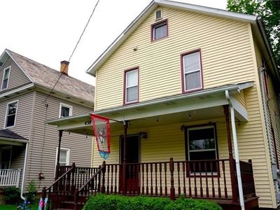 438 E Main St, Grove City, PA, 16127