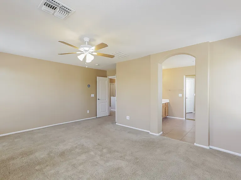 2343 W Running Deer Trl — Photo 11