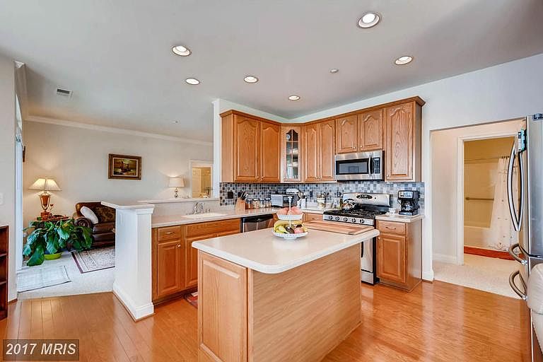 1st image of 1600 Martha Ct Unit 402