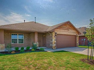 1004 Aspen Creek Dr, Yukon, OK 73099