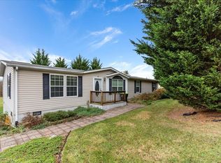 176 Bentley Ln, Pulaski, VA 24301