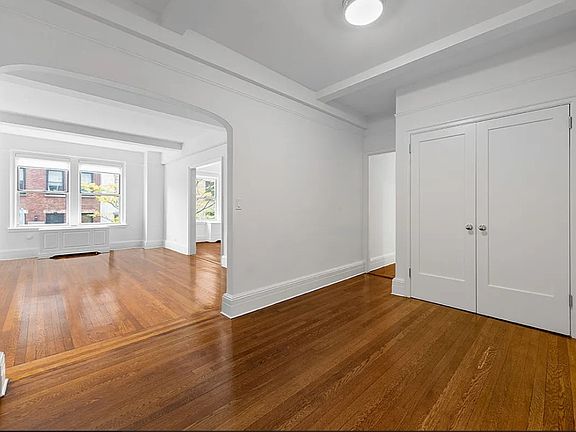 4th image of 27 W 86th St #7C