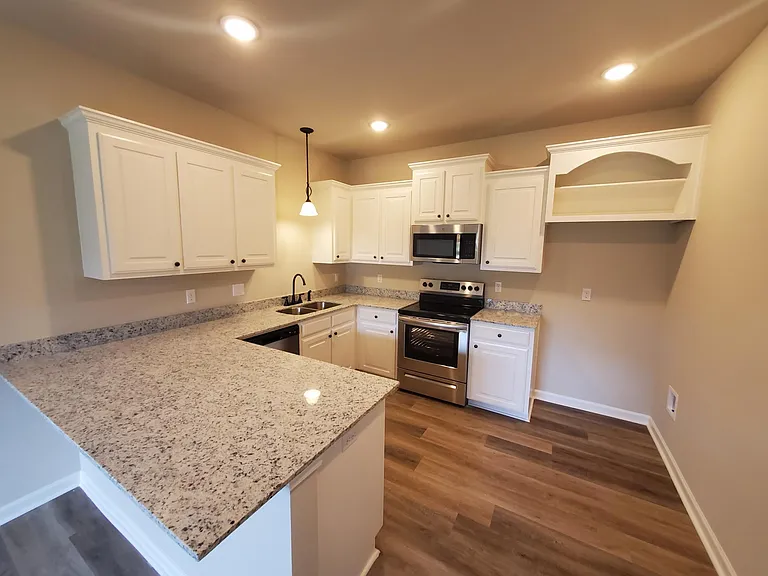 3052 S Roth Ave — Photo 10