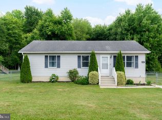 6002 Rosetree Ln, Newark, DE 19702