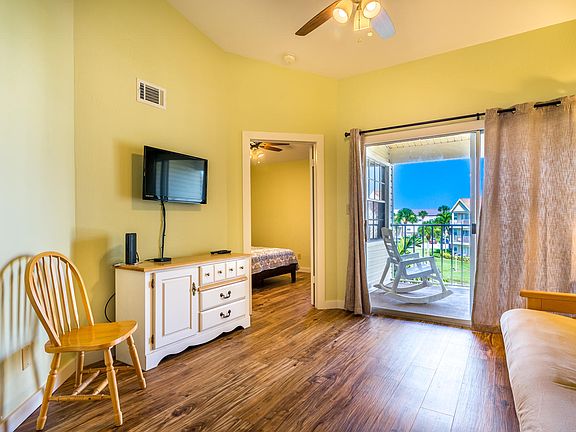 5th image of 1951 Island Club Dr APT 43