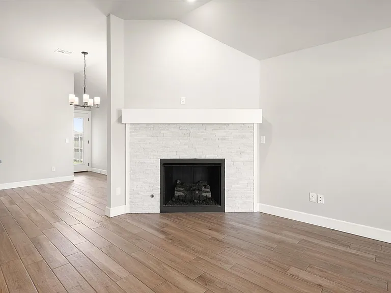 13933 Klinsman Rd — Photo 7