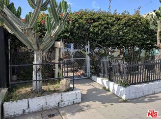 1122 E Anaheim St, Wilmington, CA 90744