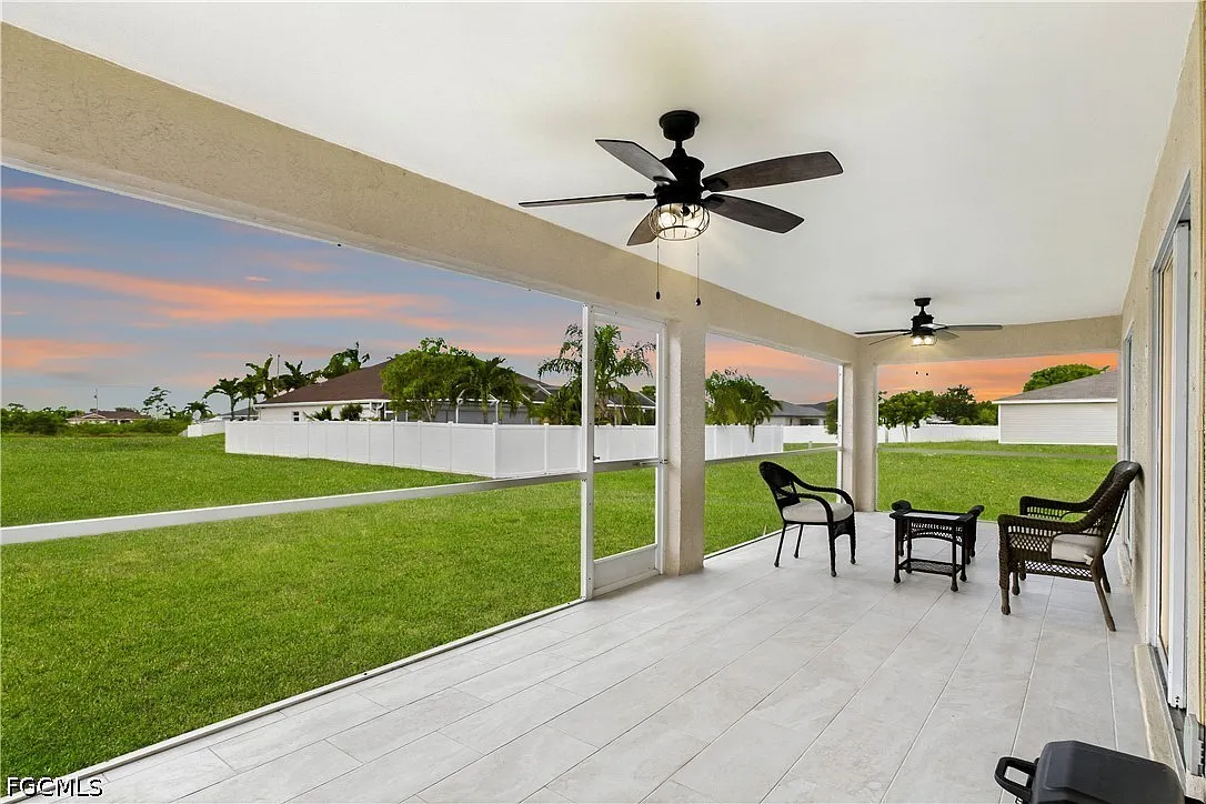 3 bed, 2.0 bath, 1479 sqft, $2,300 — Photo 4