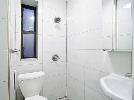 Rented by Julianna Realty Corp | media 41