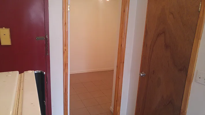 Rented by Downtown Mgt & Realty LLC | media 6