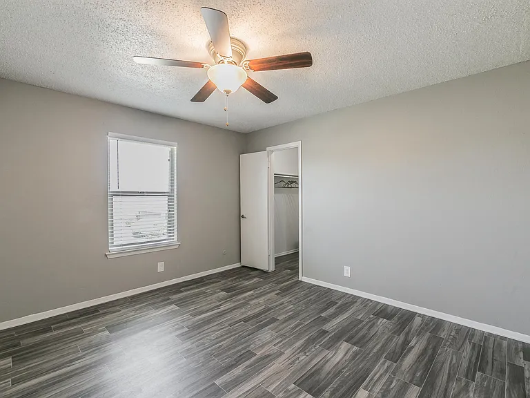 Davis Park Apartments — Photo 48