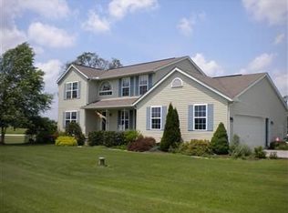 24028 Buck Rd, Alliance, OH 44601