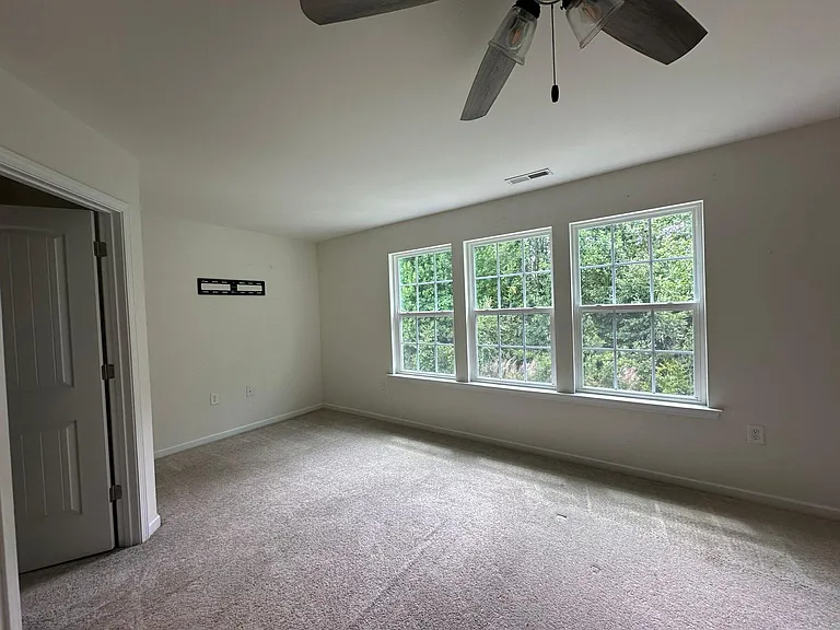 183 Polaris Ave — Photo 9
