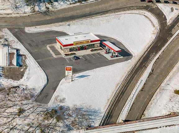 2nd image of 20 Wauregan Rd