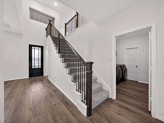 5th image of 10064 Mulhouse Dr