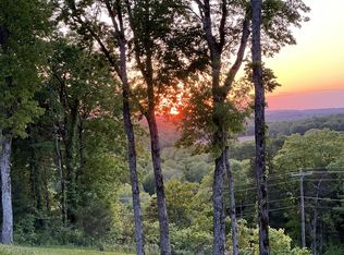 1555 Heller Rdg, Spring Hill, TN 37174