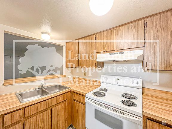 4th image of 115 Cresap St #11-1-12