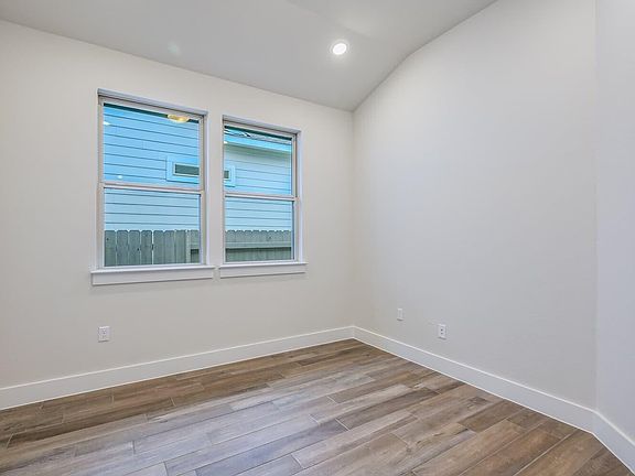 5th image of 9200 Hamadryas Dr
