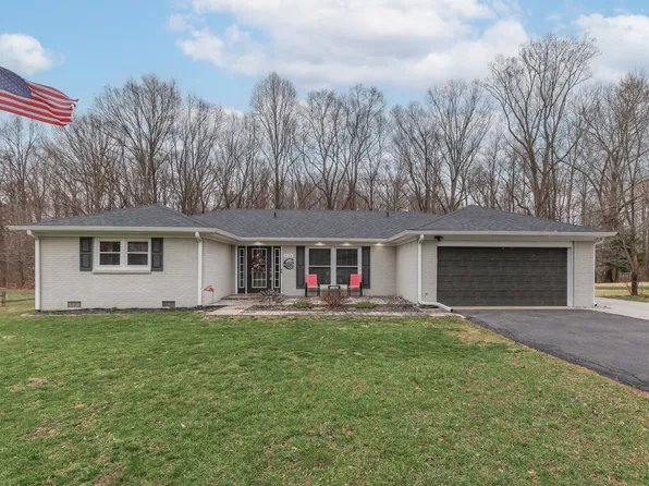 3576 E Rembrandt Dr, Martinsville, IN 46151