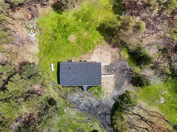 4th image of 7784 Irish Hill Rd