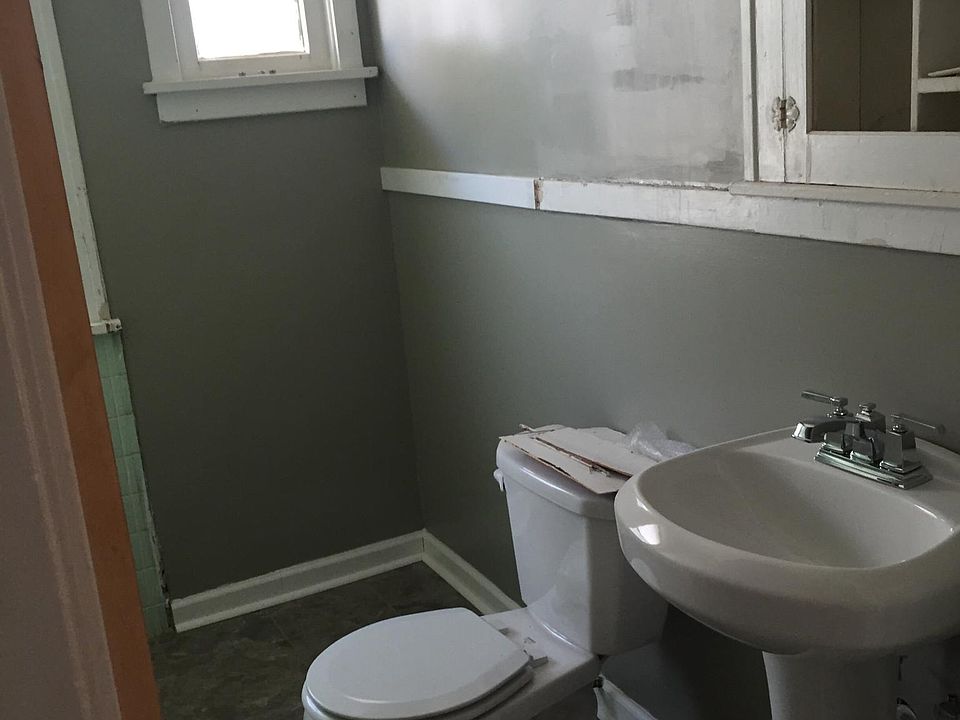 1st image of 1255 Granger Ave
