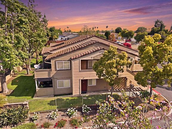 2nd image of 5004 Los Morros Way Unit 2