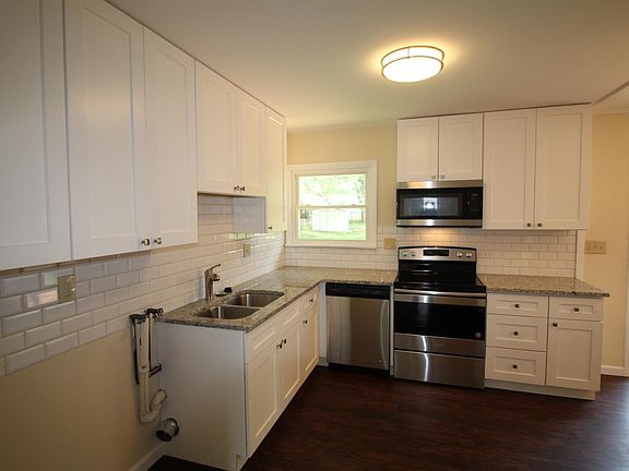 4th image of 1016 Bellwood Dr
