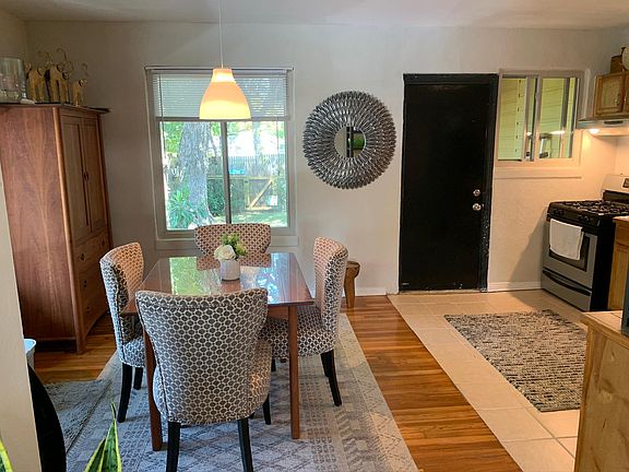 Kitchen and dining room (unfurnished)