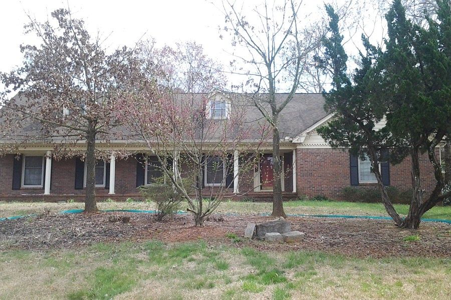 1st image of 3642 Meadows Ln