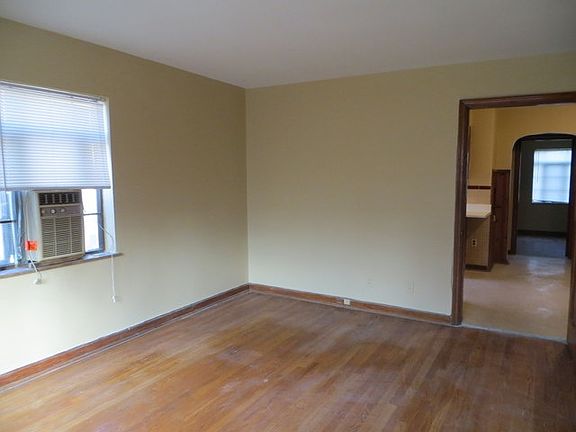 5th image of 1116 Winfield Ave APT 4