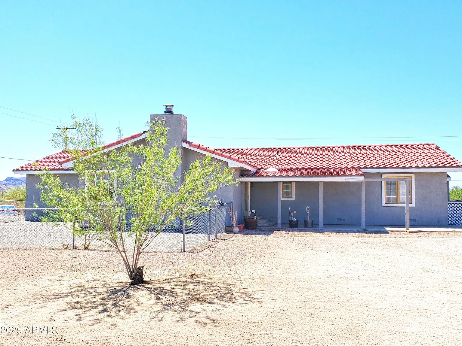 3 bed, 2.0 bath, 1746 sqft, $2,100 — Photo 3