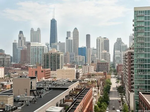 700 N Larrabee St, Chicago, IL