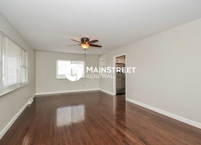 10812 Lemarie Dr — Photo 4