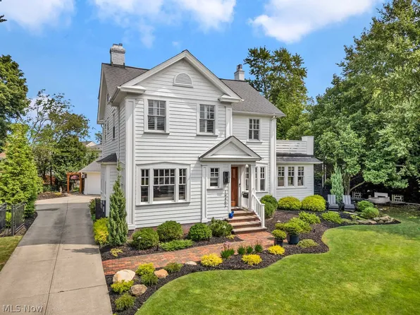 19462 Beach Cliff Blvd, Rocky River, OH 44116