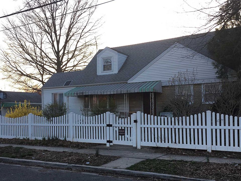 1st image of 136 Emporia Ave