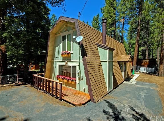 5th image of 42732 Cedar Ave